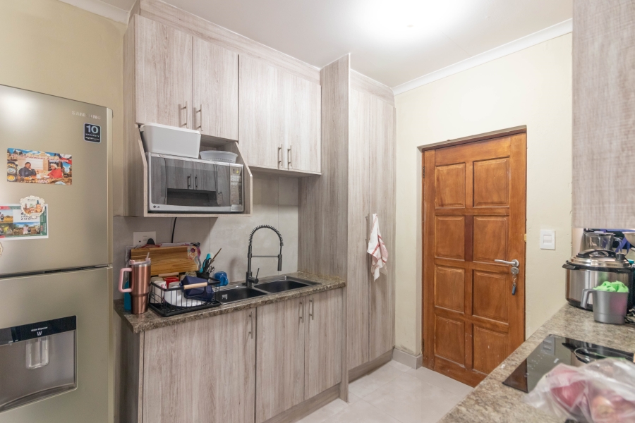 2 Bedroom Property for Sale in Pomona Gauteng