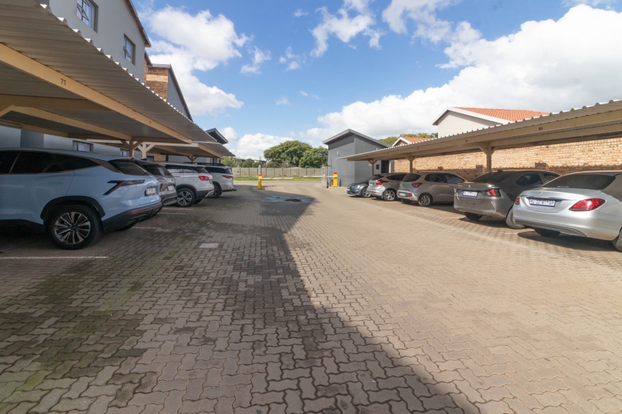 2 Bedroom Property for Sale in Pomona Gauteng