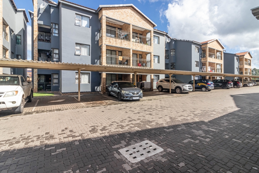 2 Bedroom Property for Sale in Pomona Gauteng