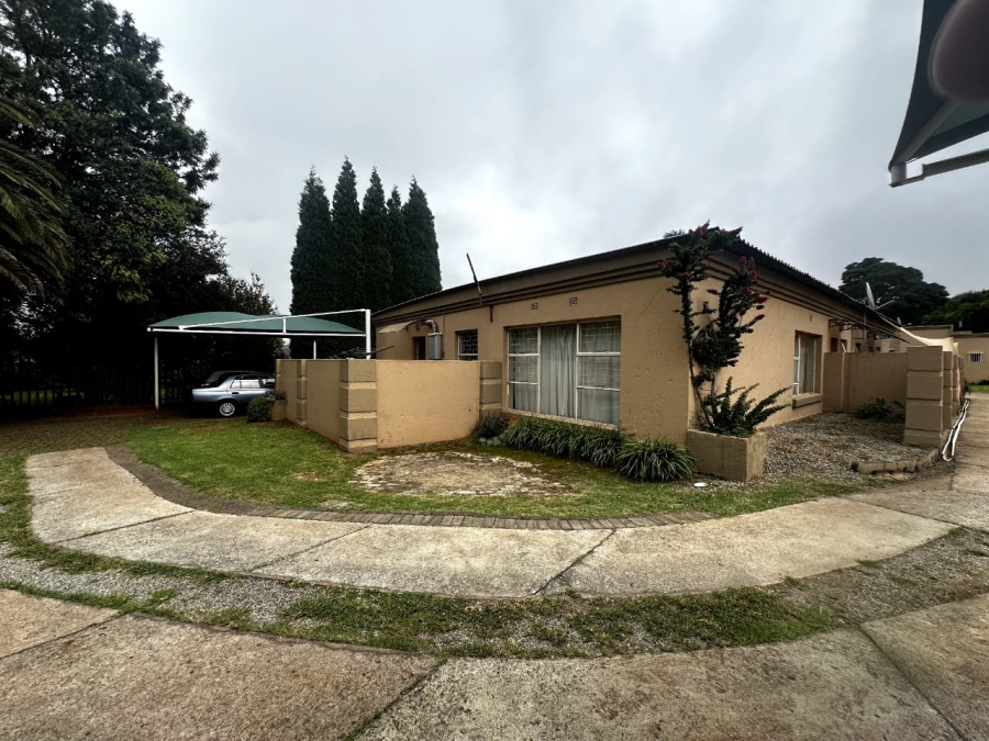 8 Bedroom Property for Sale in Dalview Gauteng