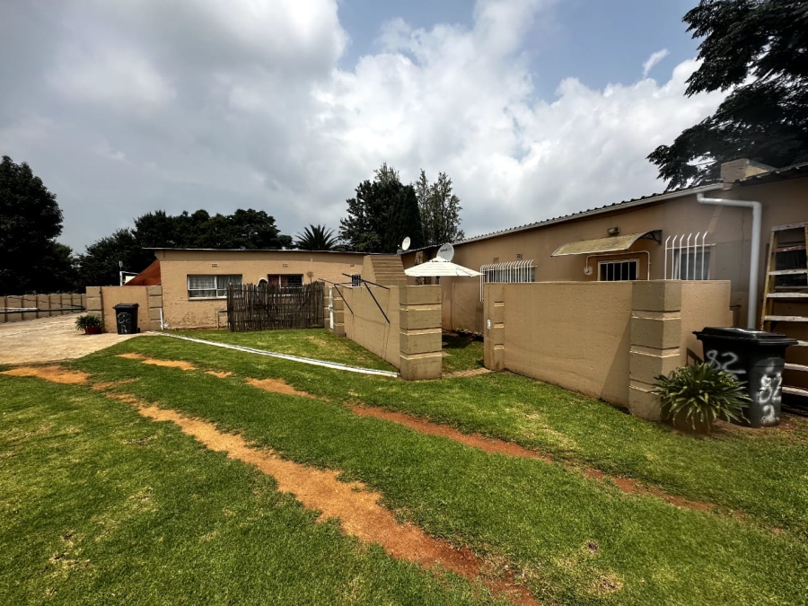 8 Bedroom Property for Sale in Dalview Gauteng