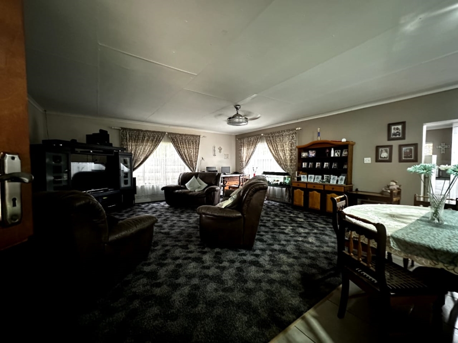8 Bedroom Property for Sale in Dalview Gauteng