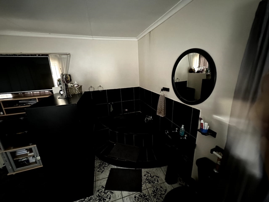 8 Bedroom Property for Sale in Dalview Gauteng