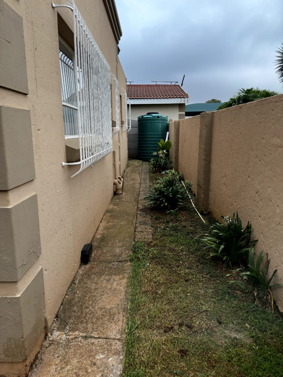 8 Bedroom Property for Sale in Dalview Gauteng