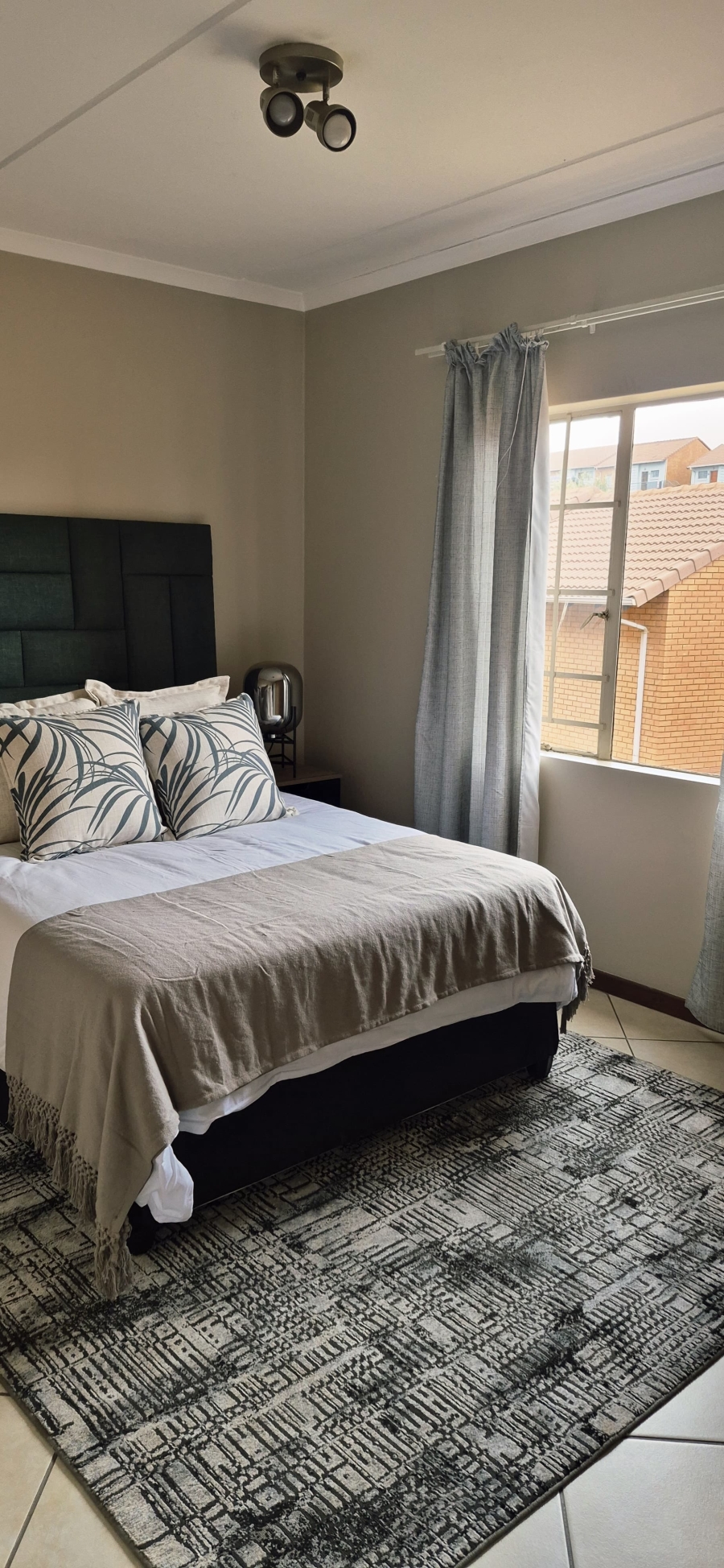 2 Bedroom Property for Sale in Noordwyk Gauteng