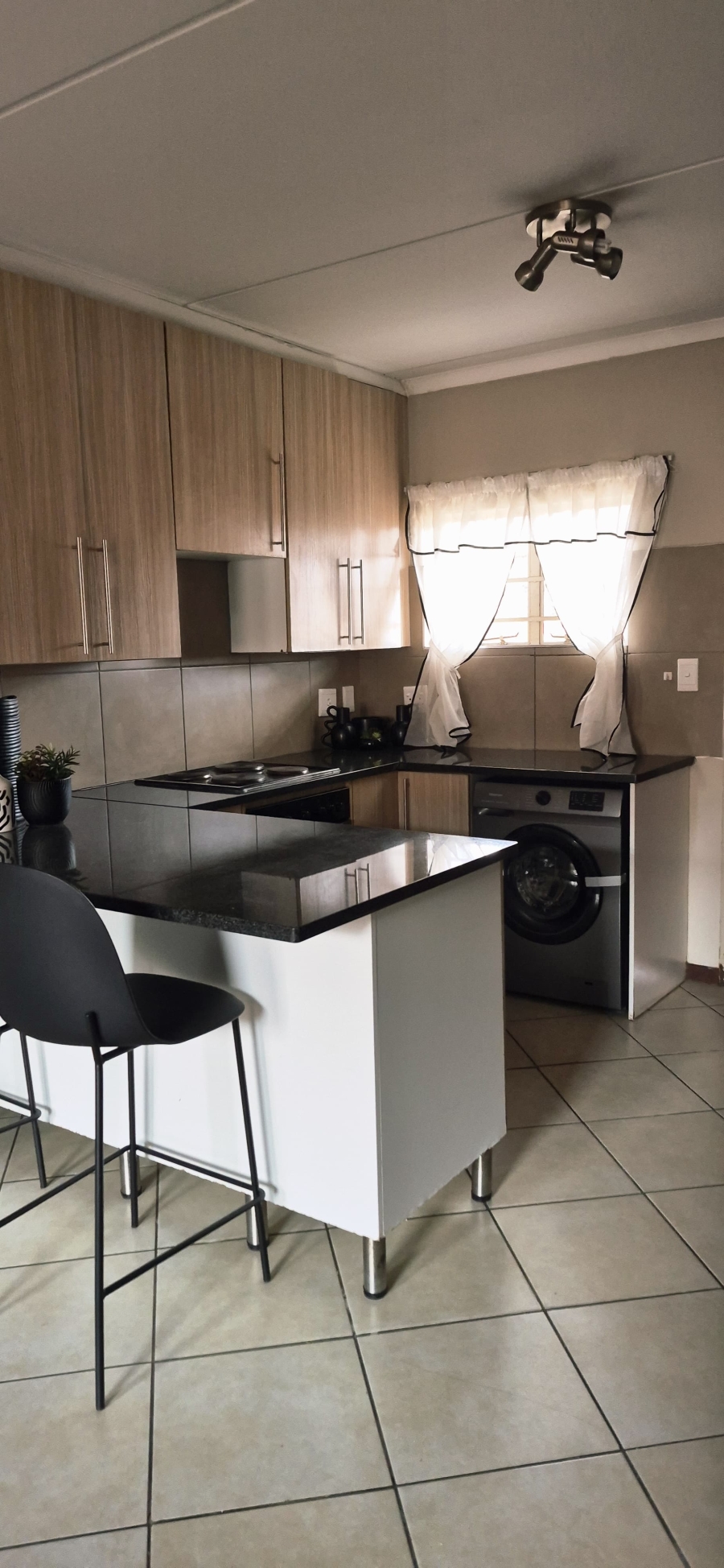 2 Bedroom Property for Sale in Noordwyk Gauteng