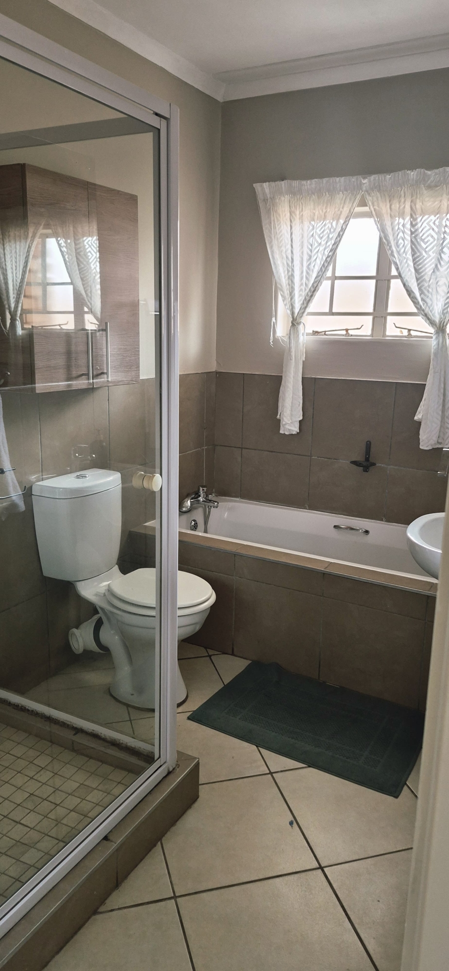 2 Bedroom Property for Sale in Noordwyk Gauteng