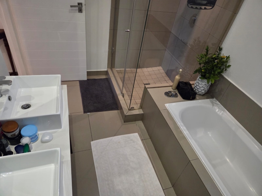 To Let 2 Bedroom Property for Rent in Morningside Gauteng