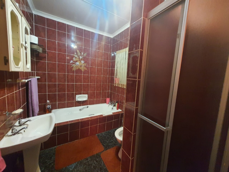 3 Bedroom Property for Sale in Vanderbijlpark SE 6 Gauteng
