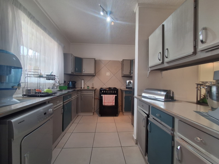 2 Bedroom Property for Sale in Three Rivers Gauteng