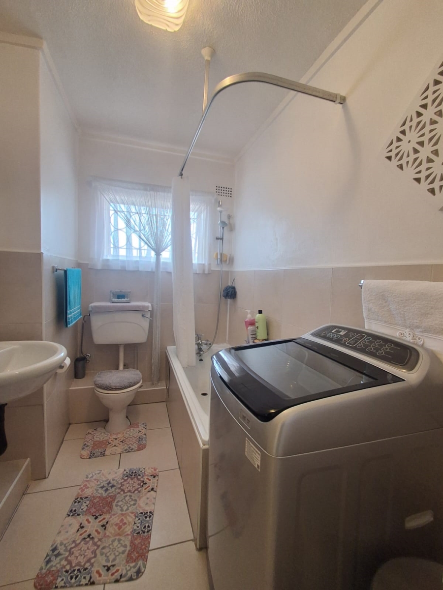2 Bedroom Property for Sale in Three Rivers Gauteng