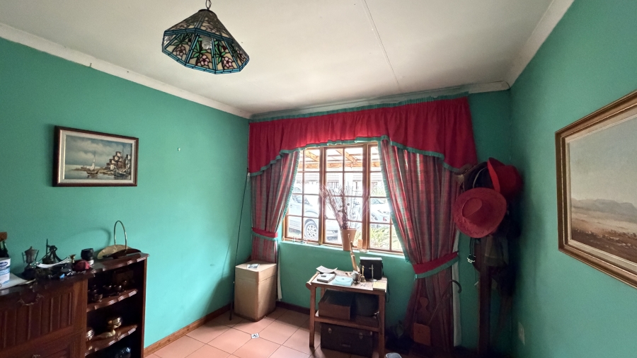 15 Bedroom Property for Sale in Fairlead Gauteng