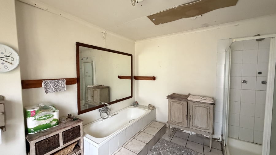 15 Bedroom Property for Sale in Fairlead Gauteng