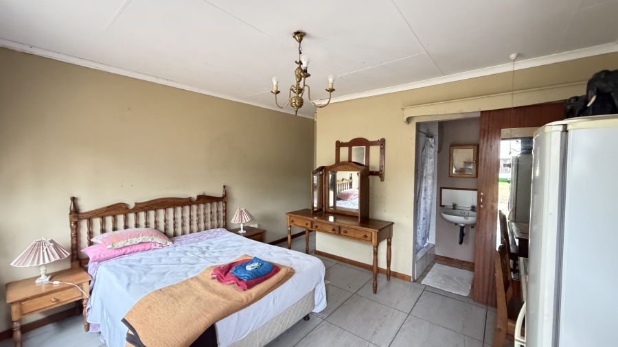 15 Bedroom Property for Sale in Fairlead Gauteng