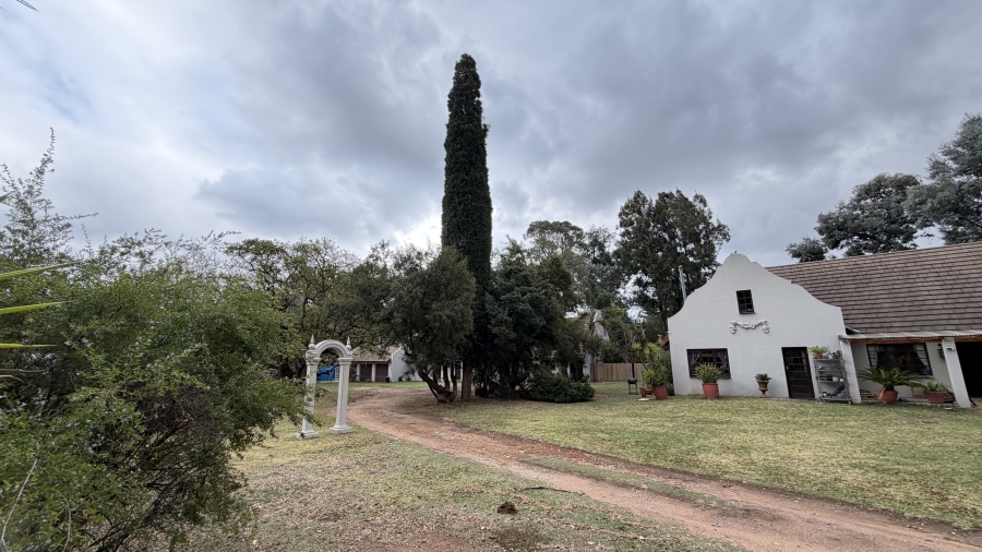 15 Bedroom Property for Sale in Fairlead Gauteng