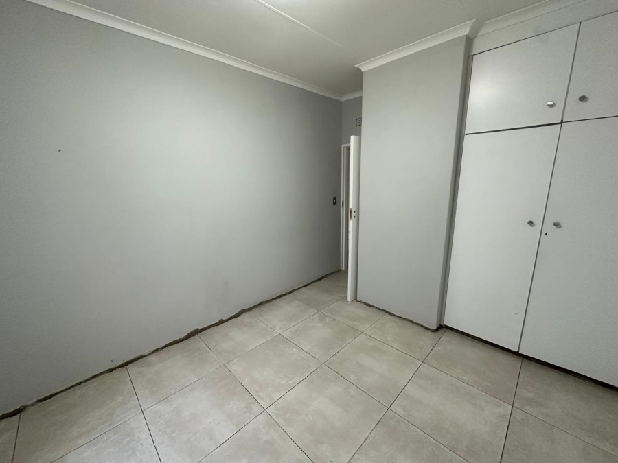 To Let 3 Bedroom Property for Rent in Strathavon Gauteng
