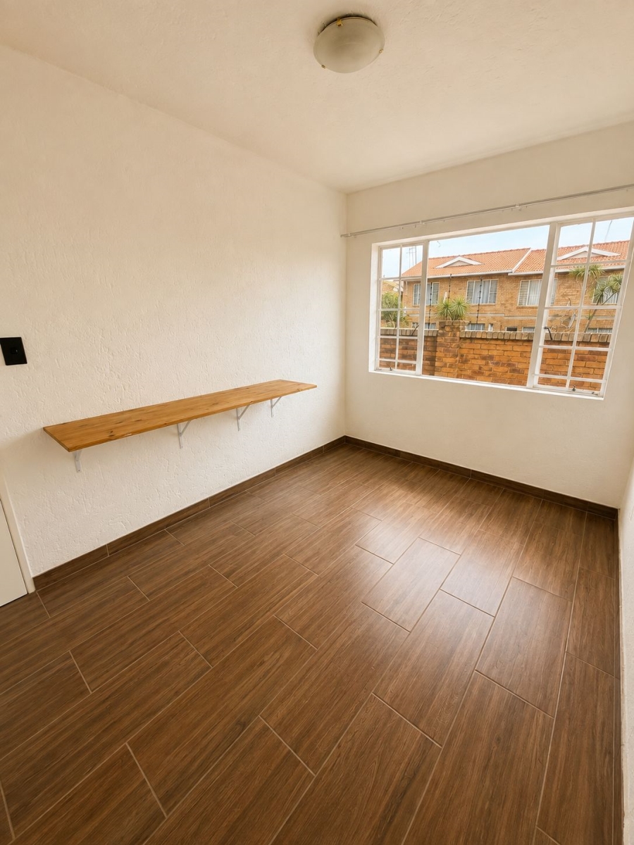 2 Bedroom Property for Sale in Kenleaf Gauteng