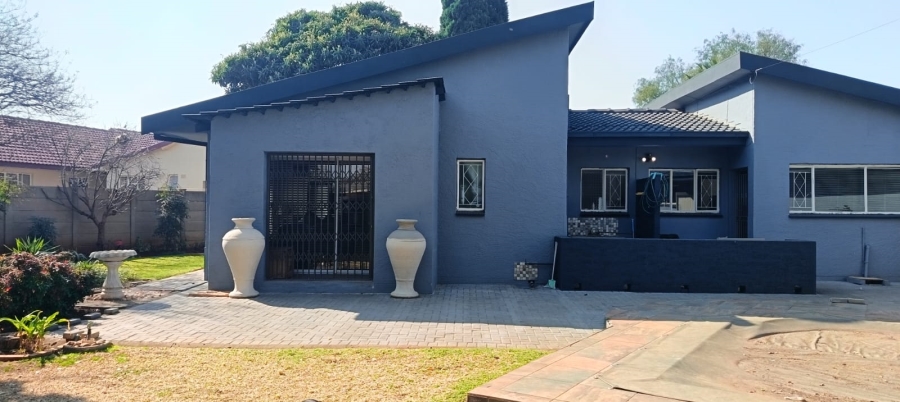 3 Bedroom Property for Sale in Risiville Gauteng