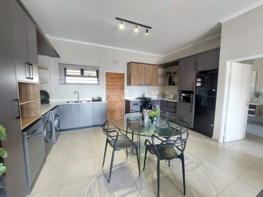 2 Bedroom Property for Sale in Rietvalleirand Gauteng