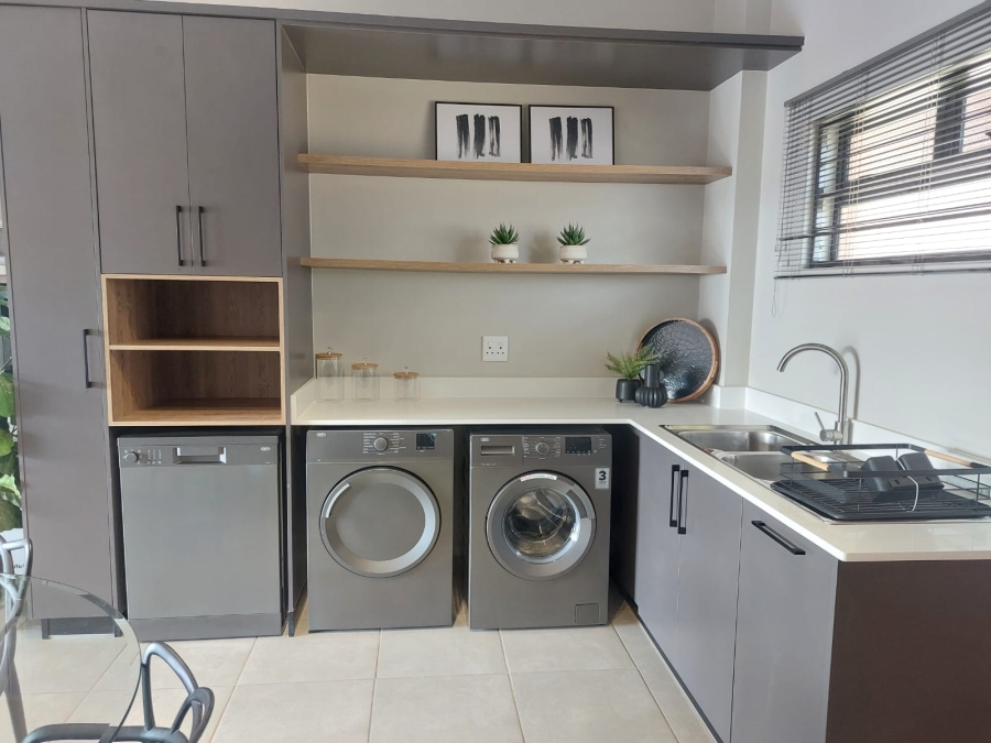 2 Bedroom Property for Sale in Rietvalleirand Gauteng