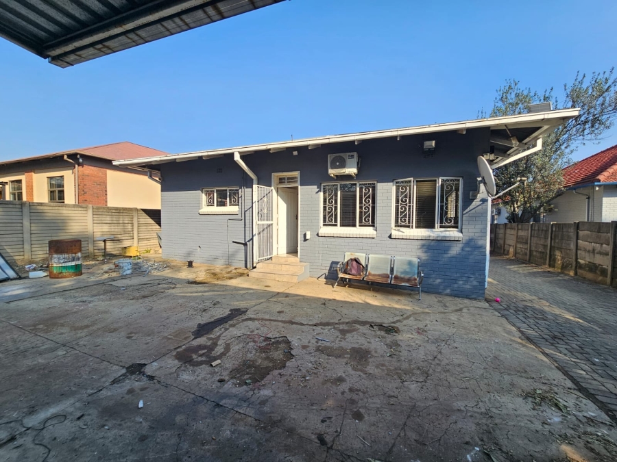 To Let Commercial Property for Rent in Capital Park Gauteng