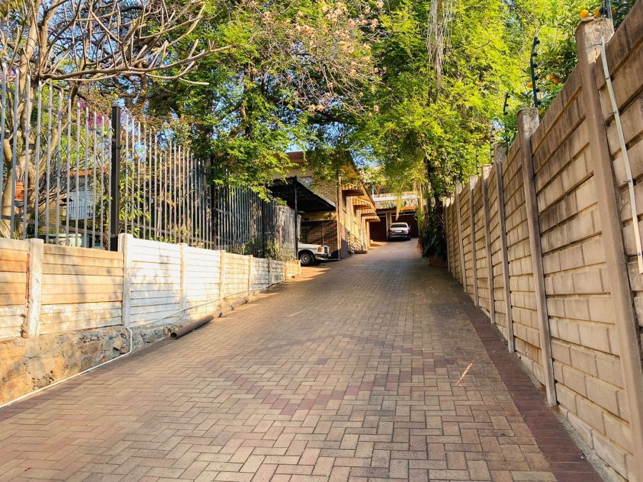4 Bedroom Property for Sale in Pretoria Gardens Gauteng