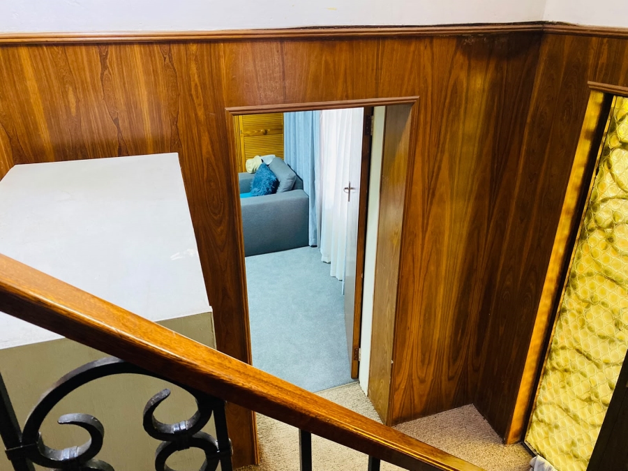 4 Bedroom Property for Sale in Pretoria Gardens Gauteng