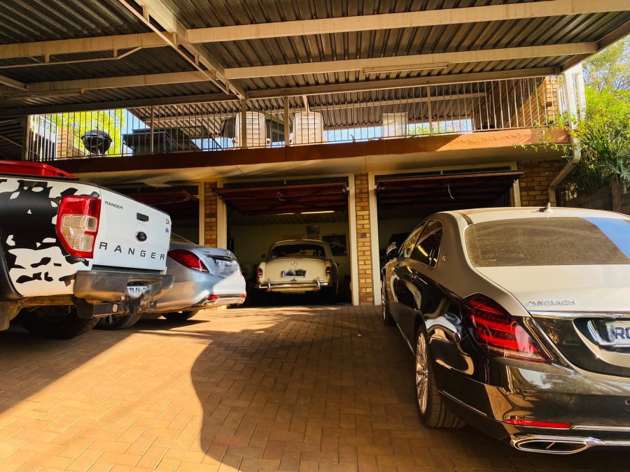 4 Bedroom Property for Sale in Pretoria Gardens Gauteng