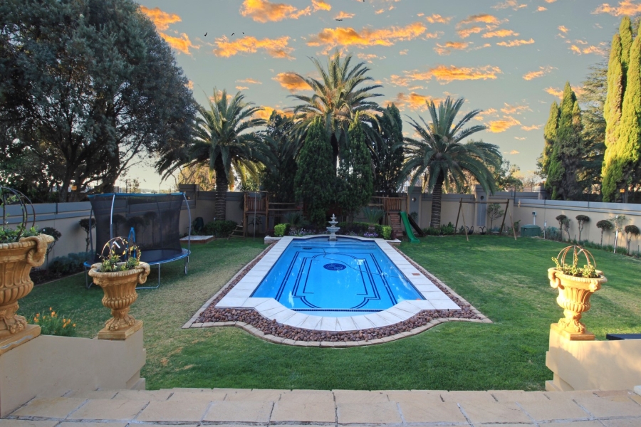 To Let 5 Bedroom Property for Rent in Bryanston Gauteng