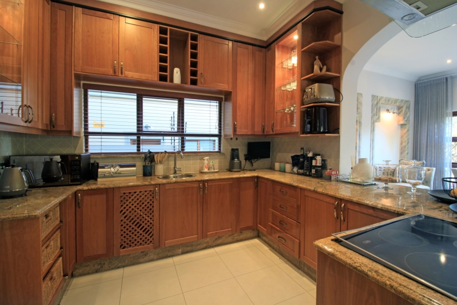 To Let 5 Bedroom Property for Rent in Bryanston Gauteng