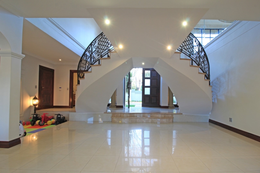 To Let 5 Bedroom Property for Rent in Bryanston Gauteng