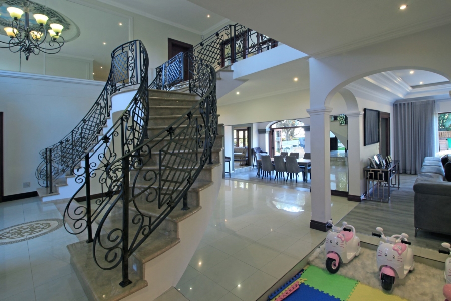 To Let 5 Bedroom Property for Rent in Bryanston Gauteng