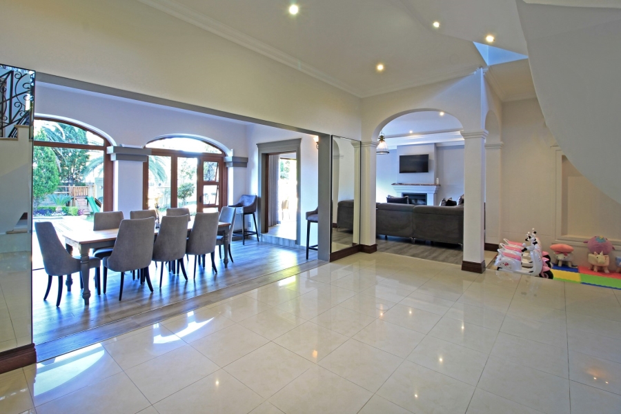 To Let 5 Bedroom Property for Rent in Bryanston Gauteng
