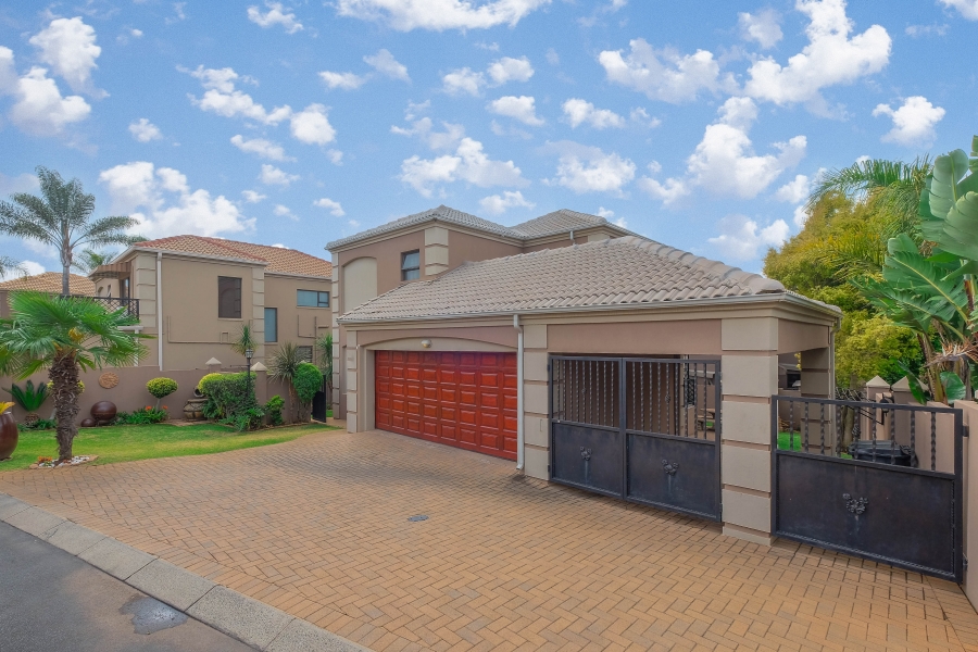 3 Bedroom Property for Sale in Noordheuwel Gauteng