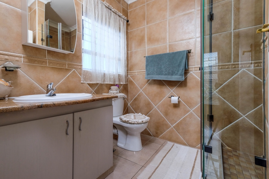 3 Bedroom Property for Sale in Noordheuwel Gauteng