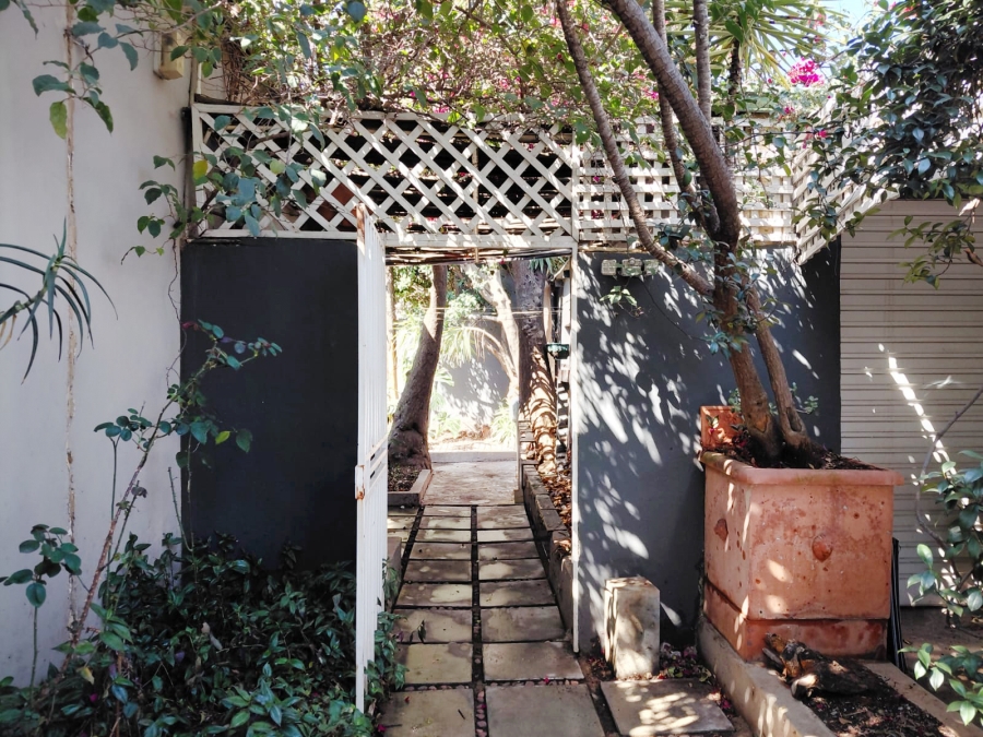 2 Bedroom Property for Sale in Westdene Gauteng