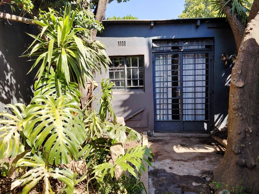 2 Bedroom Property for Sale in Westdene Gauteng