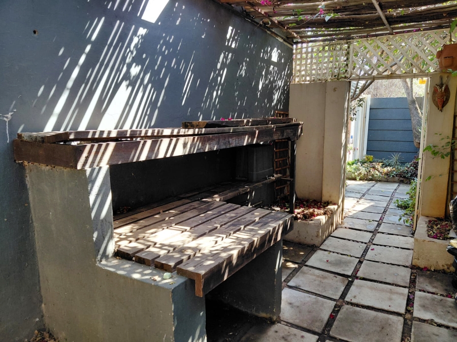 2 Bedroom Property for Sale in Westdene Gauteng