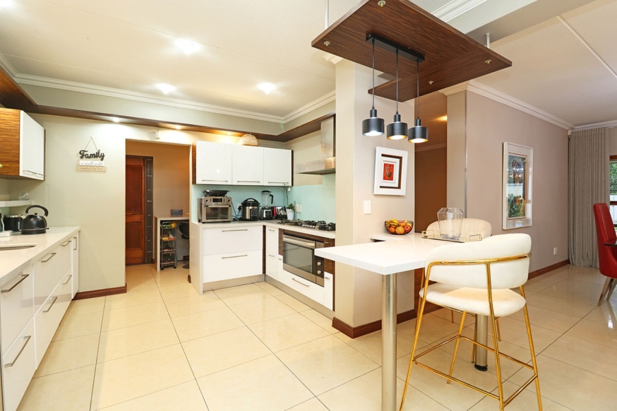 4 Bedroom Property for Sale in Vandia Grove Gauteng