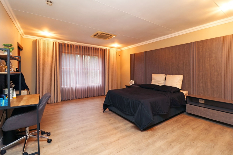 4 Bedroom Property for Sale in Vandia Grove Gauteng