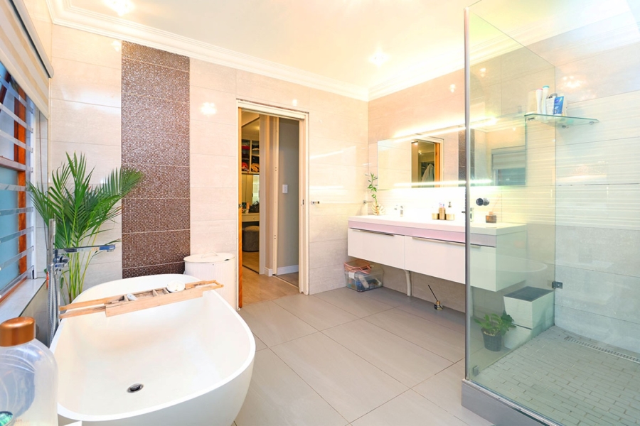 4 Bedroom Property for Sale in Vandia Grove Gauteng