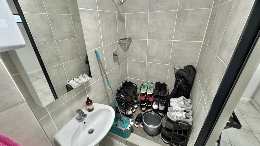 2 Bedroom Property for Sale in Linbro Park Gauteng
