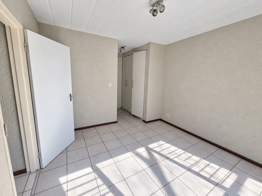 To Let 3 Bedroom Property for Rent in Bloubosrand Gauteng