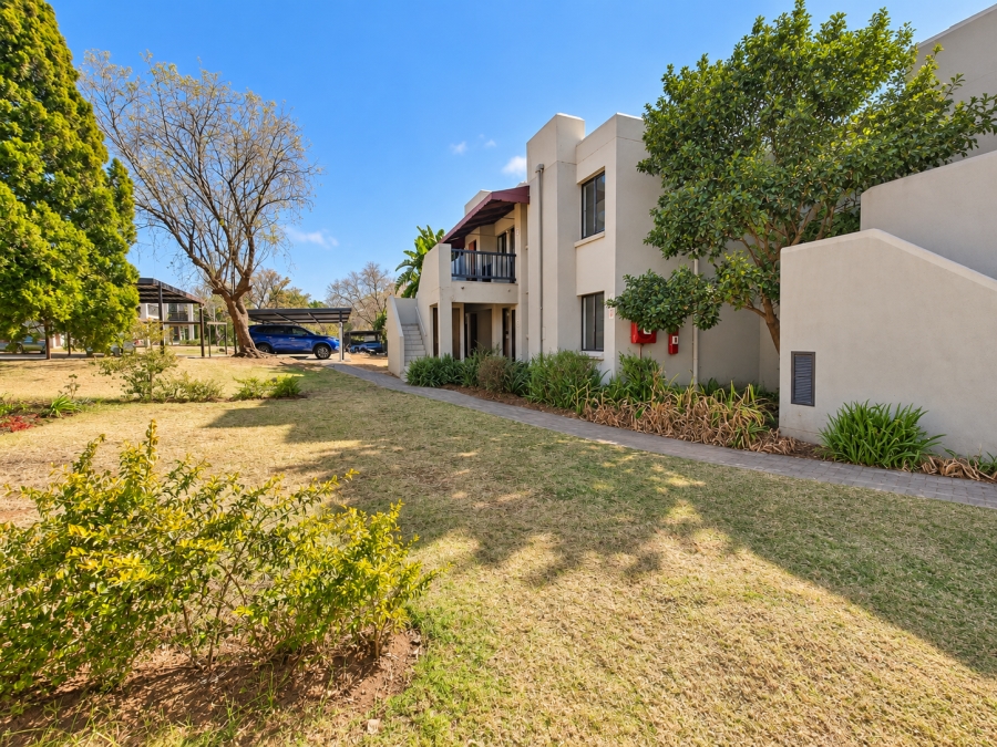 To Let 3 Bedroom Property for Rent in Bloubosrand Gauteng