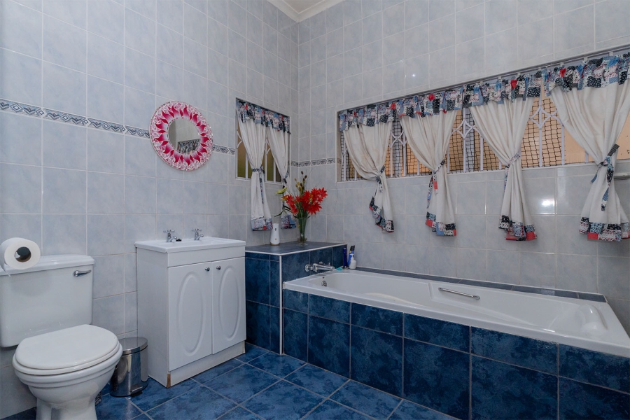 4 Bedroom Property for Sale in Rynfield Gauteng