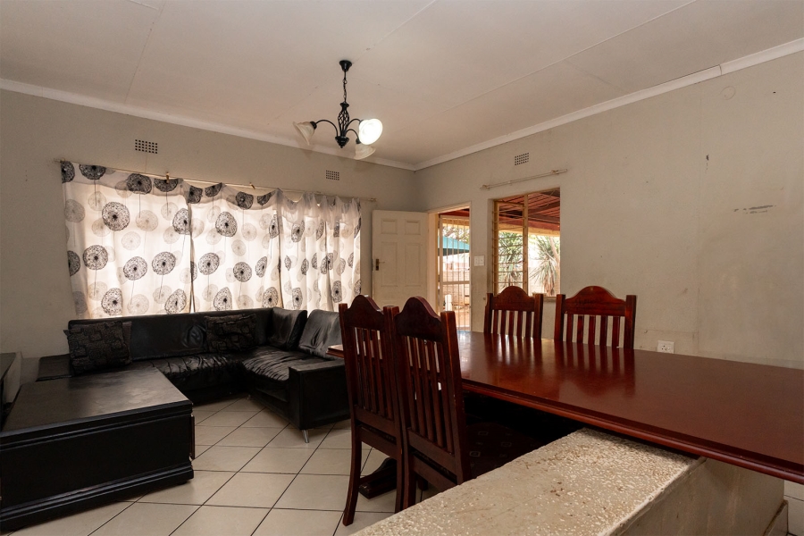 5 Bedroom Property for Sale in Klopperpark Gauteng