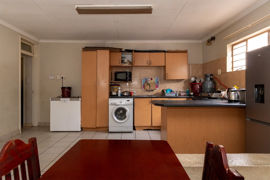 5 Bedroom Property for Sale in Klopperpark Gauteng