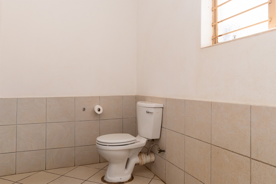 5 Bedroom Property for Sale in Klopperpark Gauteng