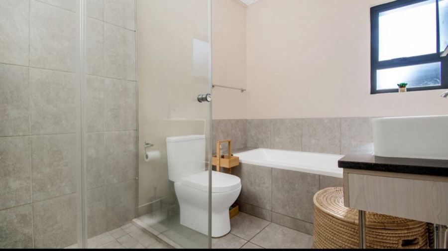 To Let 1 Bedroom Property for Rent in Beverley Gauteng