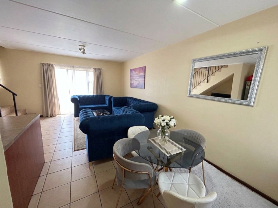 2 Bedroom Property for Sale in Halfway Gardens Gauteng